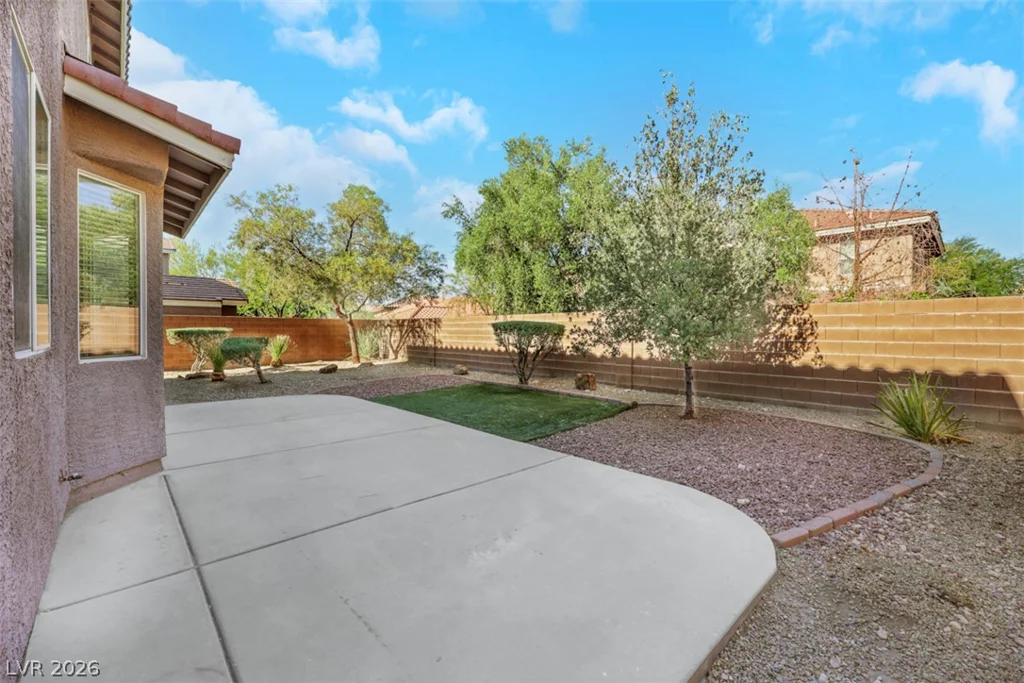 10328 Hawk Ravine, Las Vegas, NV 89178