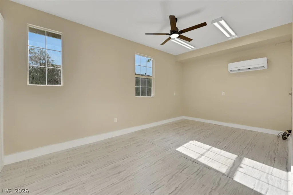 10328 Hawk Ravine, Las Vegas, NV 89178