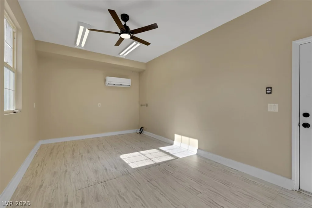 10328 Hawk Ravine, Las Vegas, NV 89178