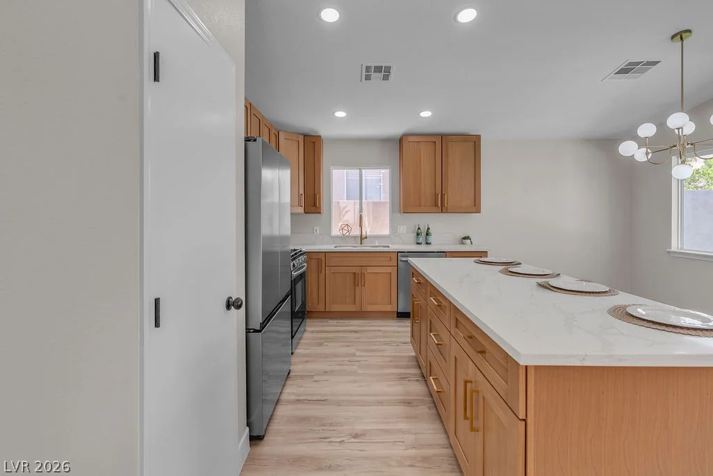 9004 Meisenheimer, Las Vegas, NV 89143