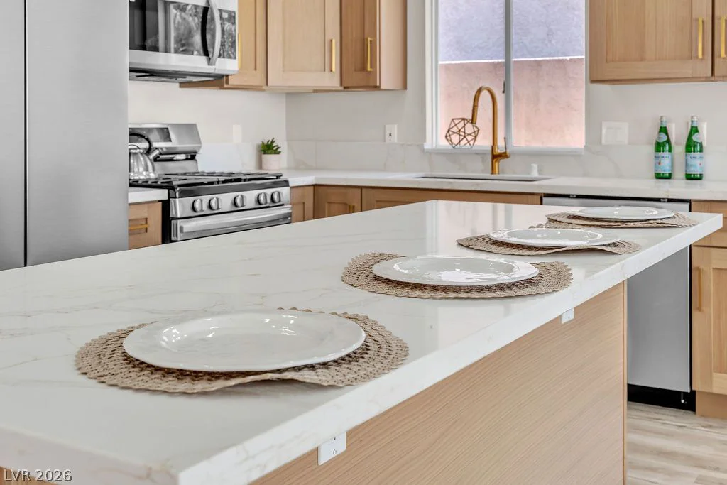 9004 Meisenheimer, Las Vegas, NV 89143