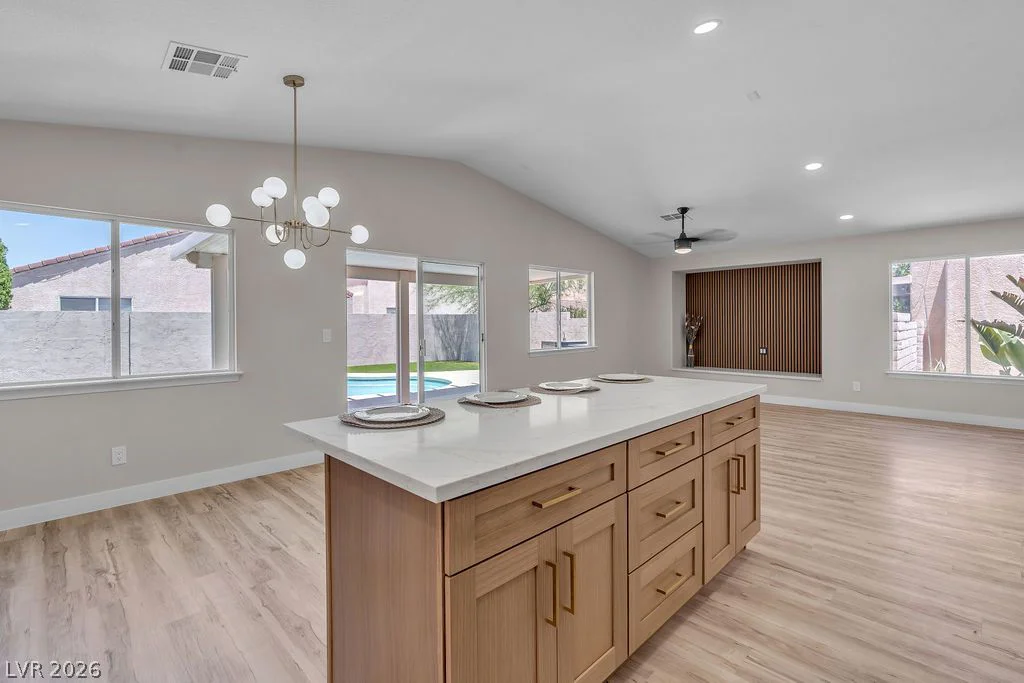 9004 Meisenheimer, Las Vegas, NV 89143