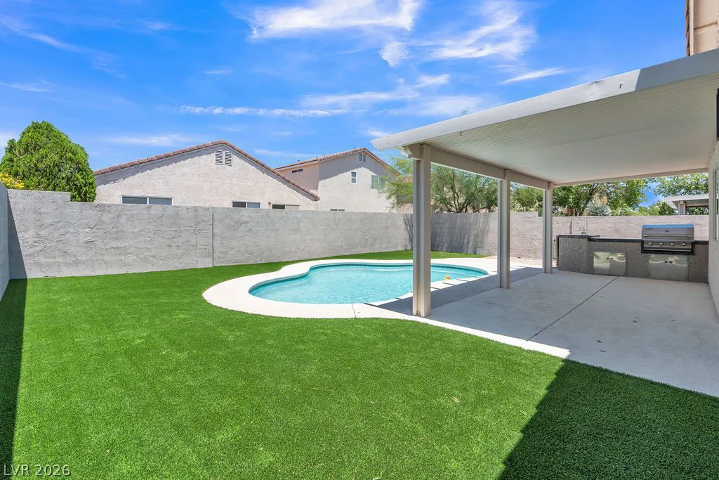 9004 Meisenheimer, Las Vegas, NV 89143