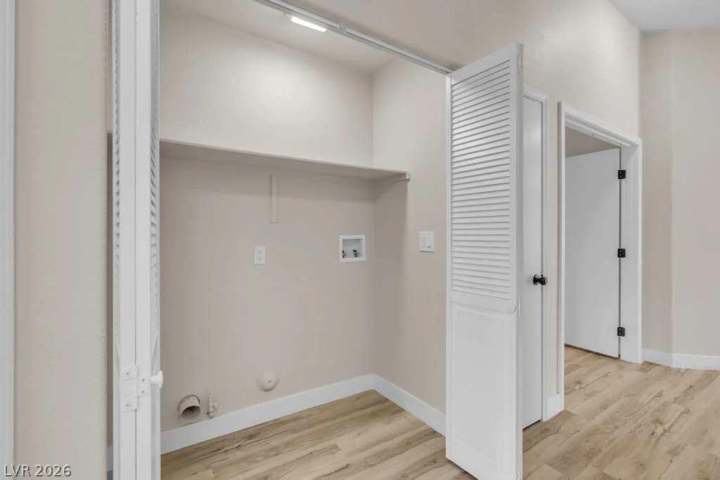 9004 Meisenheimer, Las Vegas, NV 89143