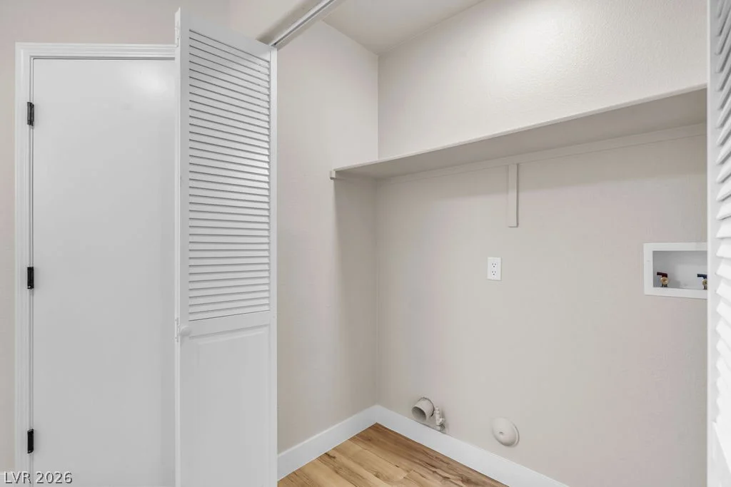 9004 Meisenheimer, Las Vegas, NV 89143