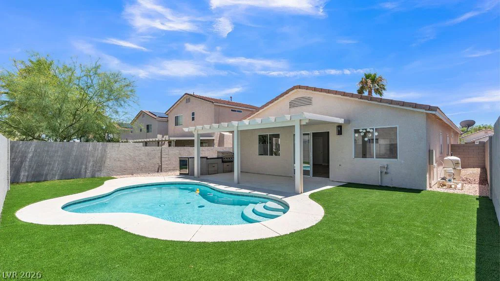 9004 Meisenheimer, Las Vegas, NV 89143