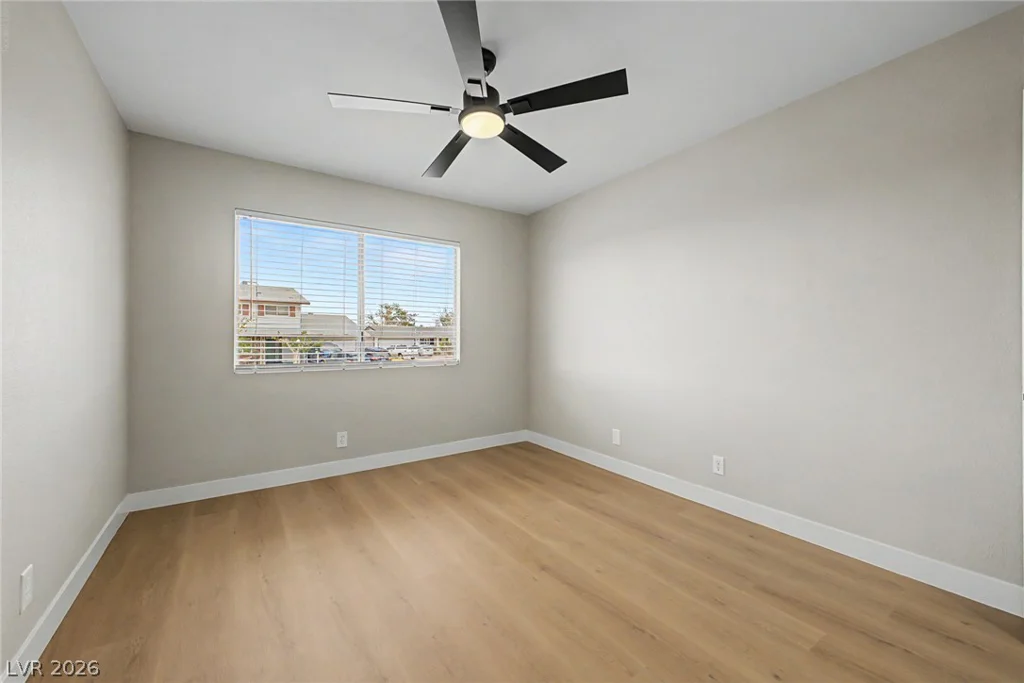 324 Lakehurst, Las Vegas, NV 89145