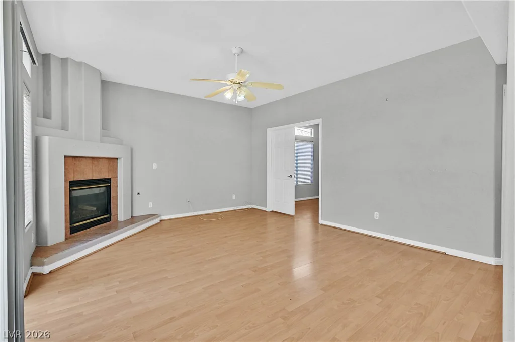 8828 La Manga, Las Vegas, NV 89147
