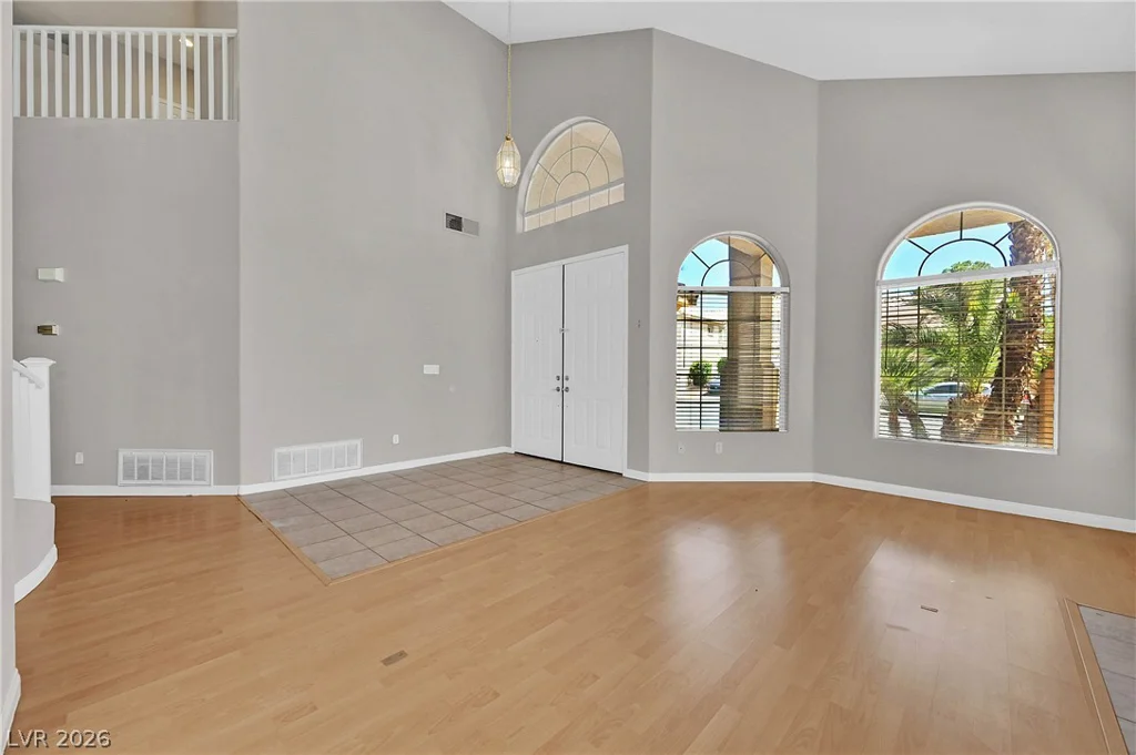 8828 La Manga, Las Vegas, NV 89147