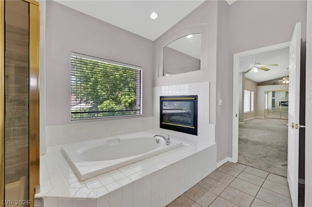 8828 La Manga, Las Vegas, NV 89147