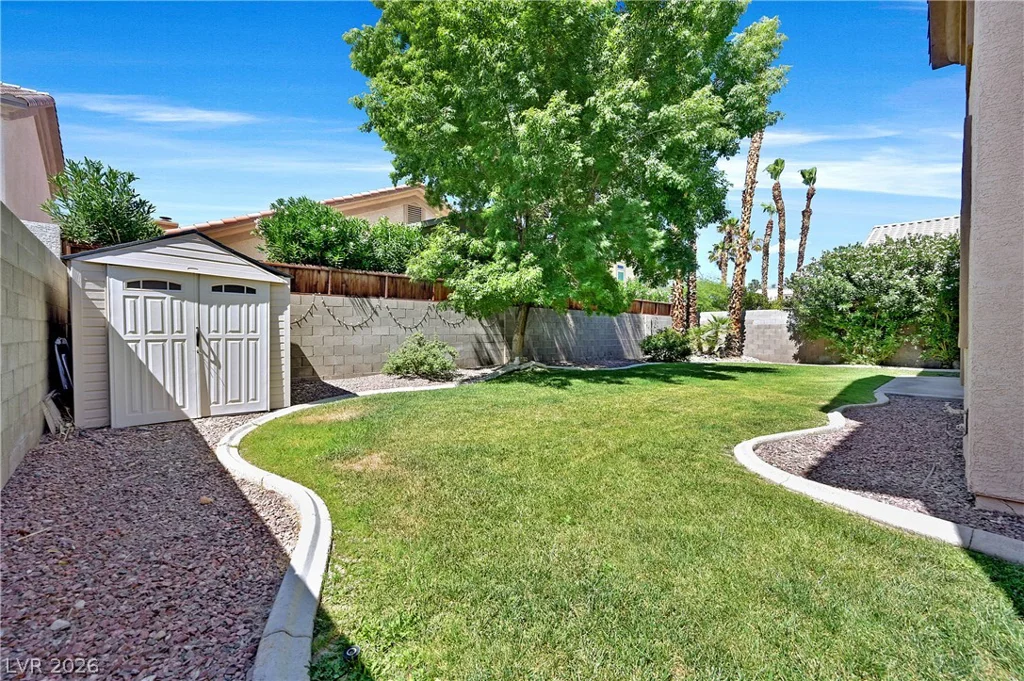 8828 La Manga, Las Vegas, NV 89147