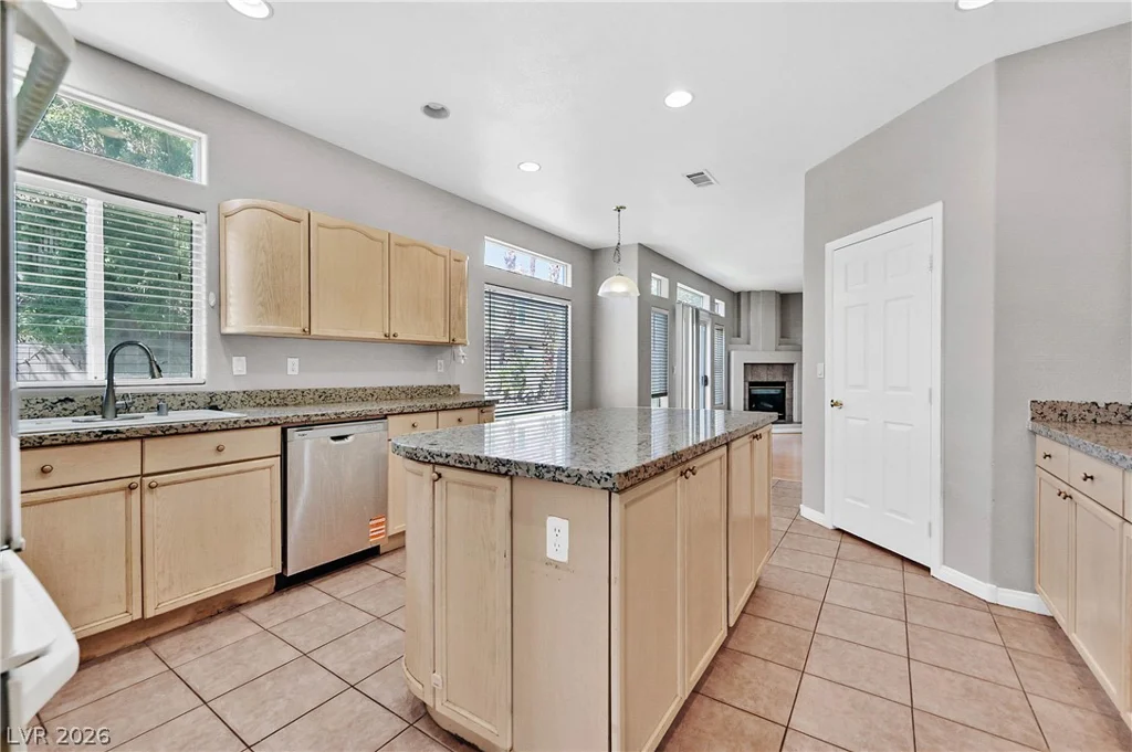 8828 La Manga, Las Vegas, NV 89147