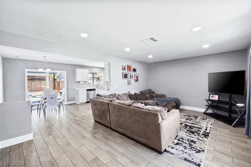 6213 Anaconda, Las Vegas, NV 89108