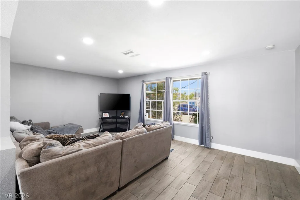 6213 Anaconda, Las Vegas, NV 89108