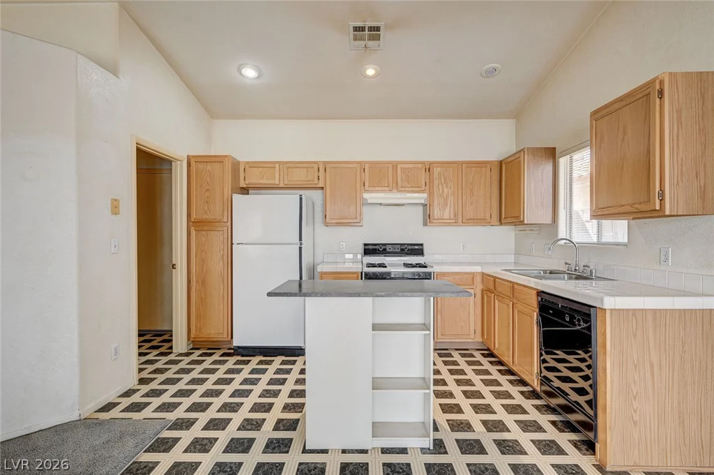 4822 Hunters Run, North Las Vegas, NV 89031