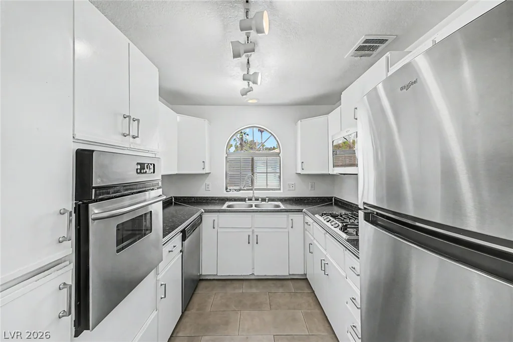 1415 Santa Margarita, Las Vegas, NV 89146