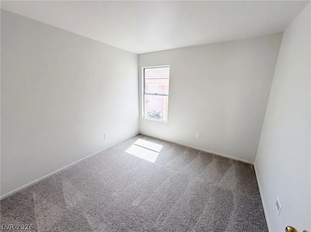 9328 Chilly Pond, Las Vegas, NV 89129