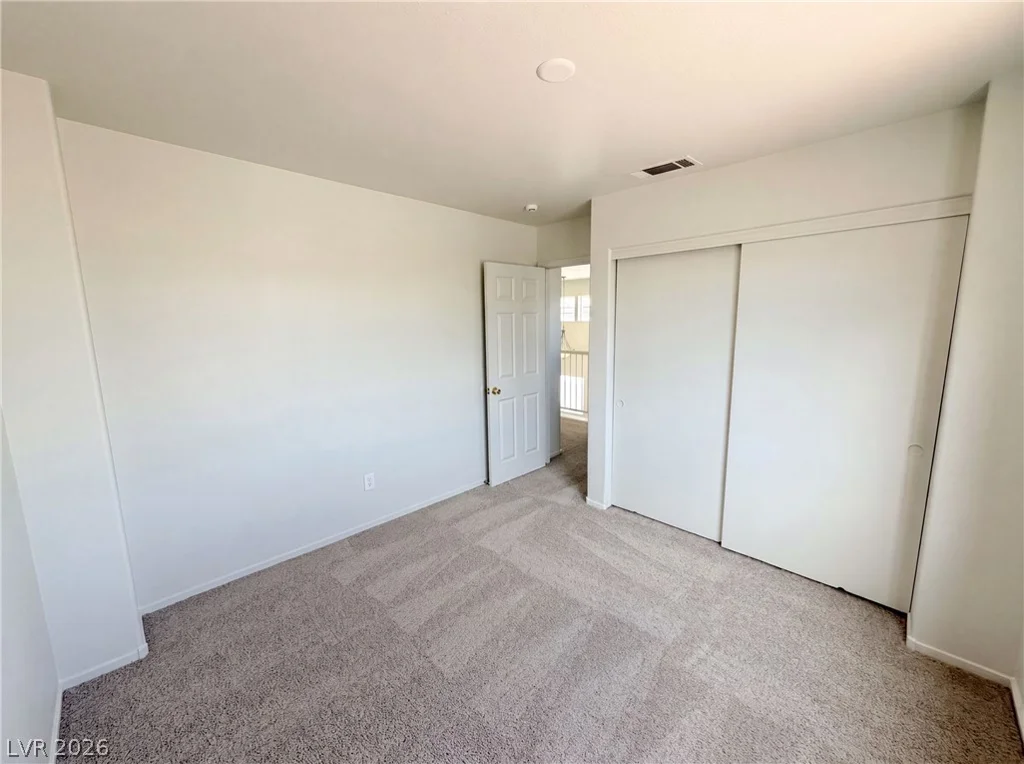 9328 Chilly Pond, Las Vegas, NV 89129