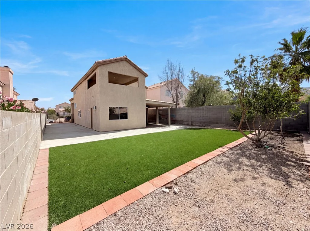 9328 Chilly Pond, Las Vegas, NV 89129