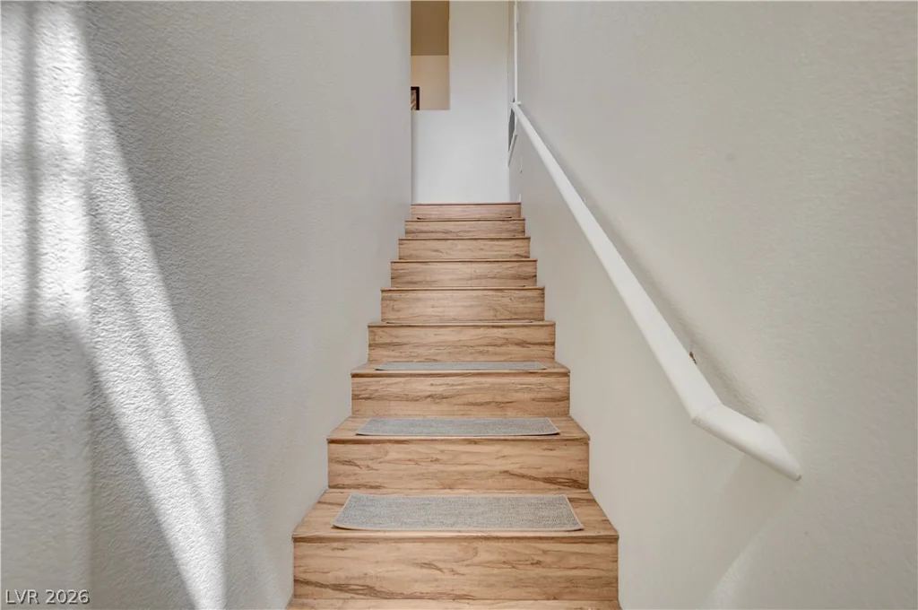 10374 Midnight Iris, Las Vegas, NV 89183