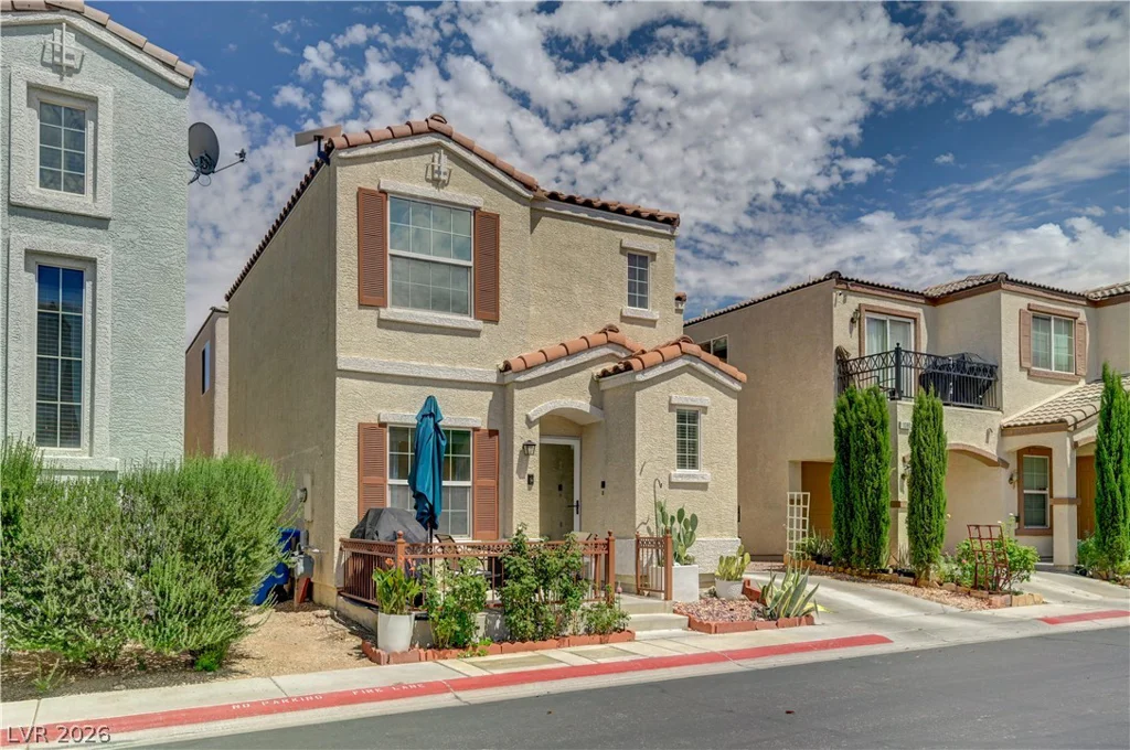 10374 Midnight Iris, Las Vegas, NV 89183