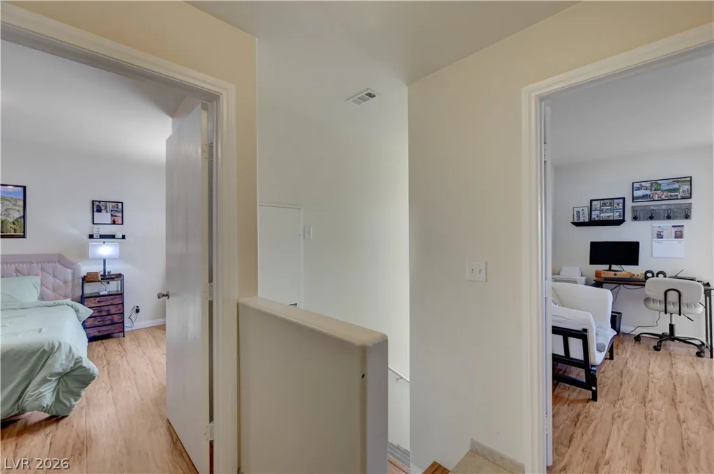 10374 Midnight Iris, Las Vegas, NV 89183