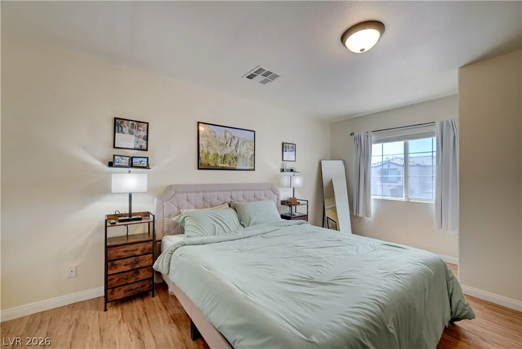 10374 Midnight Iris, Las Vegas, NV 89183