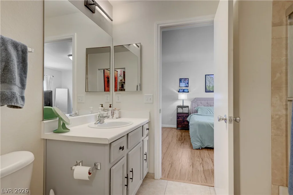 10374 Midnight Iris, Las Vegas, NV 89183