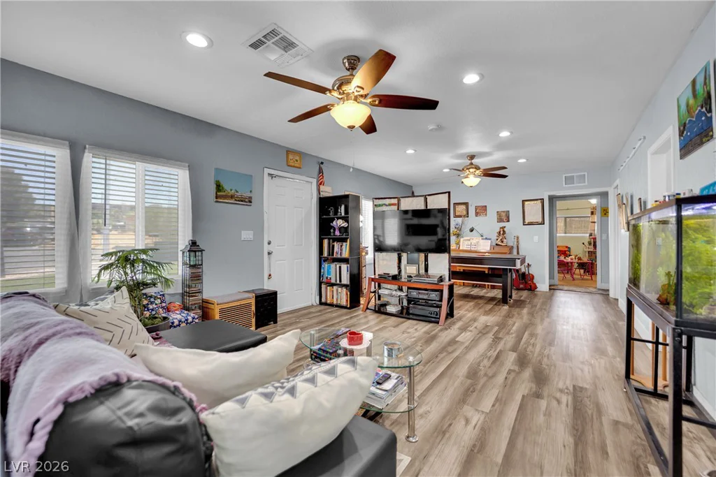 18 New Mexico, Henderson, NV 89015