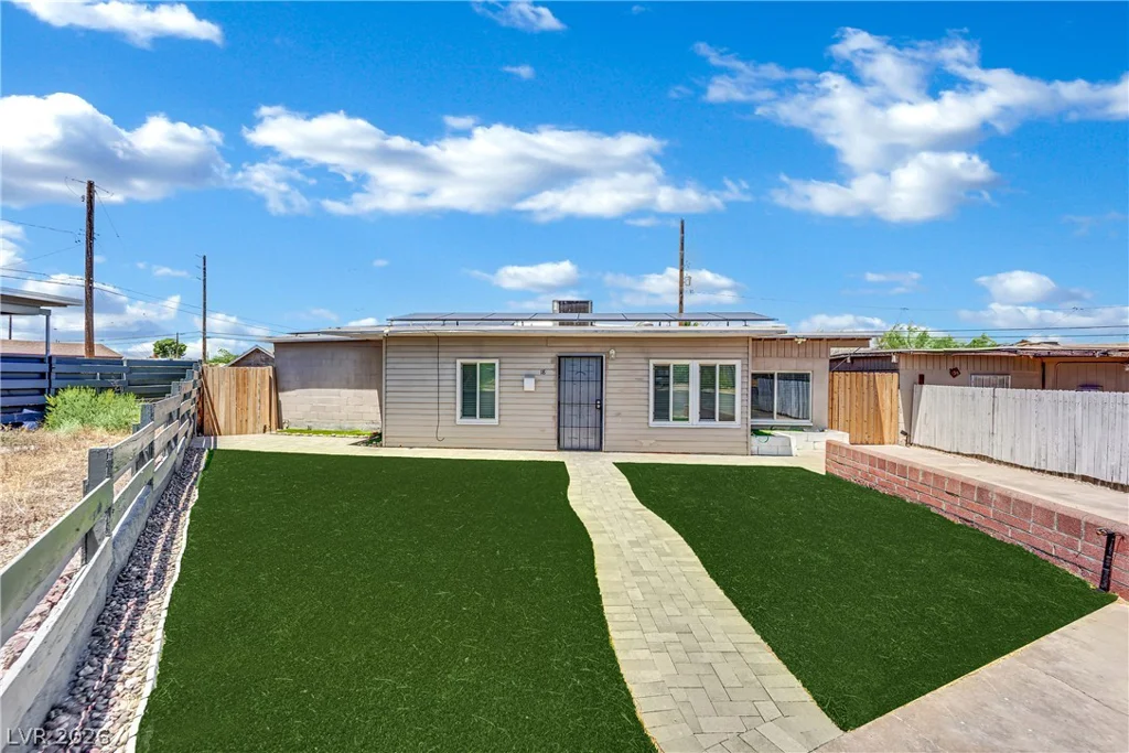 18 New Mexico, Henderson, NV 89015