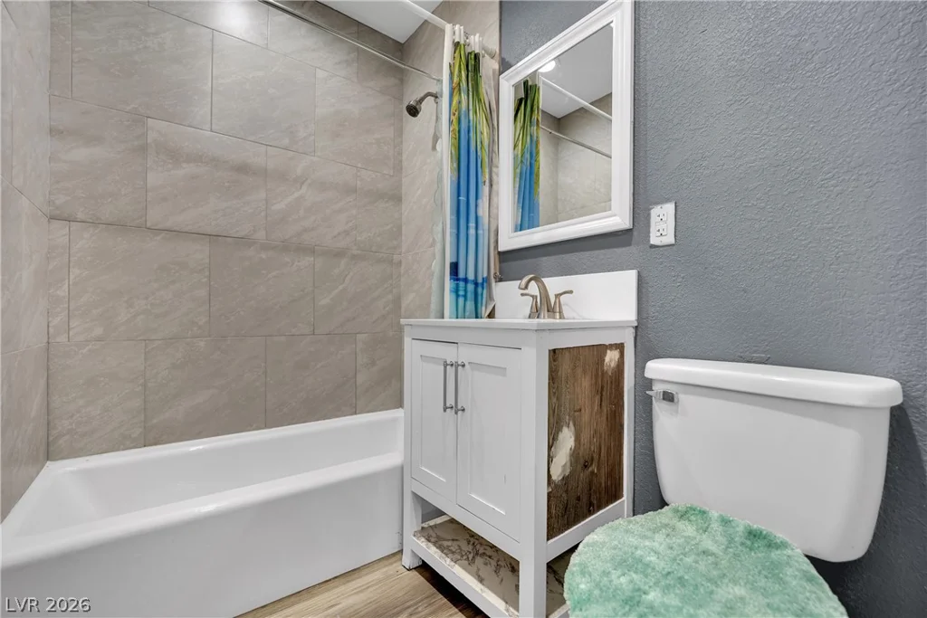18 New Mexico, Henderson, NV 89015