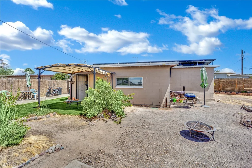 18 New Mexico, Henderson, NV 89015