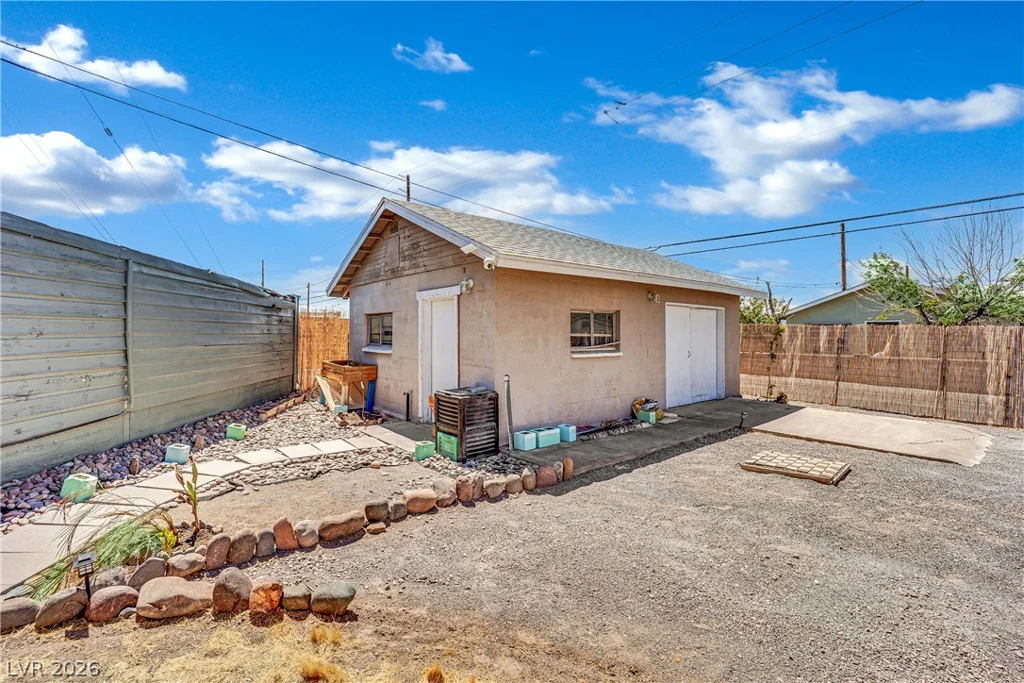 18 New Mexico, Henderson, NV 89015