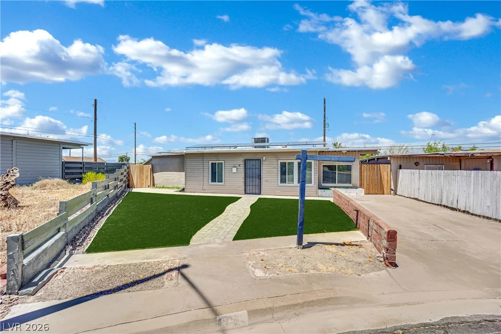 18 New Mexico, Henderson, NV 89015