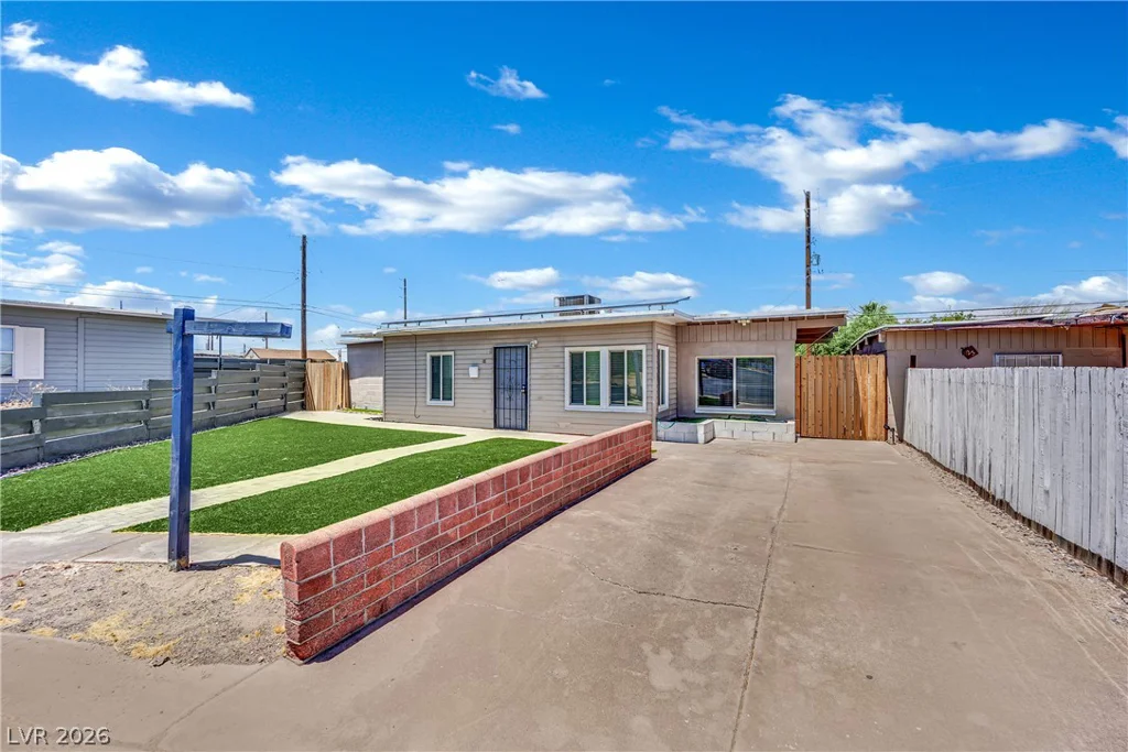 18 New Mexico, Henderson, NV 89015
