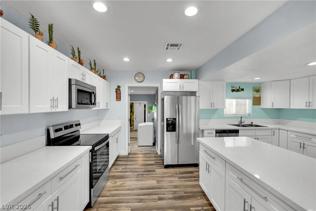 18 New Mexico, Henderson, NV 89015