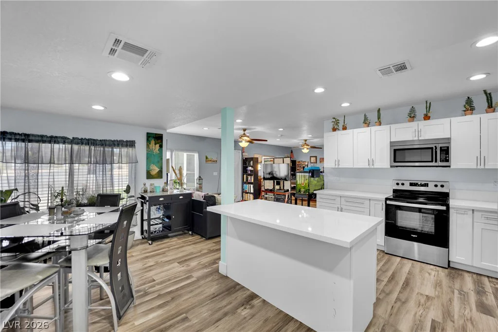 18 New Mexico, Henderson, NV 89015