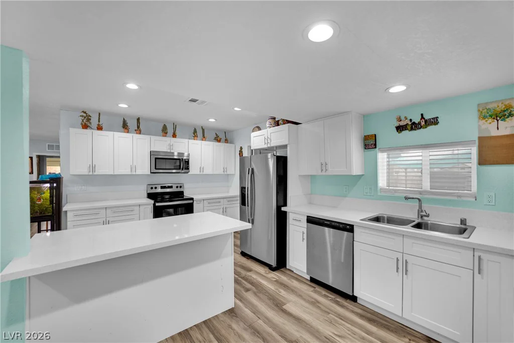 18 New Mexico, Henderson, NV 89015