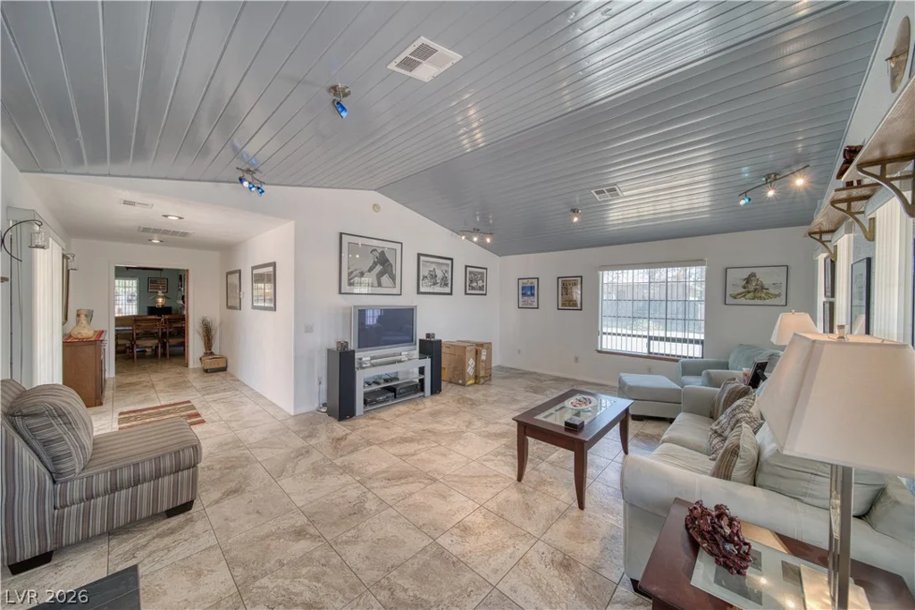 3081 Rainbow, Pahrump, NV 89048