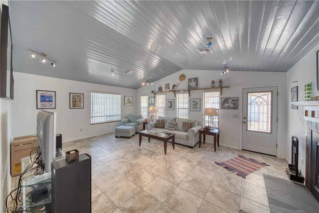 3081 Rainbow, Pahrump, NV 89048