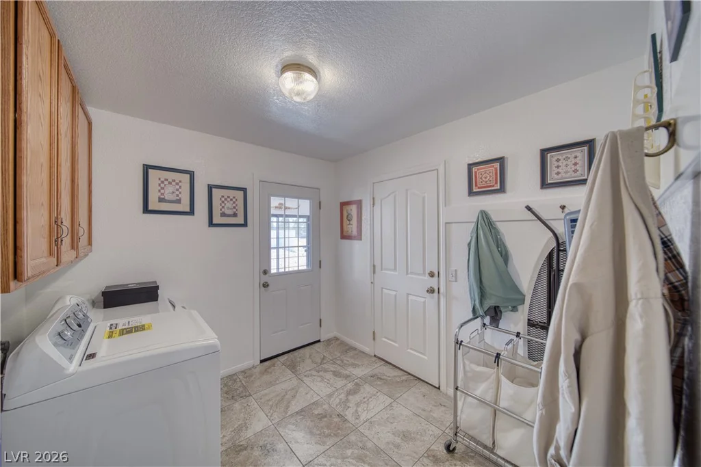 3081 Rainbow, Pahrump, NV 89048