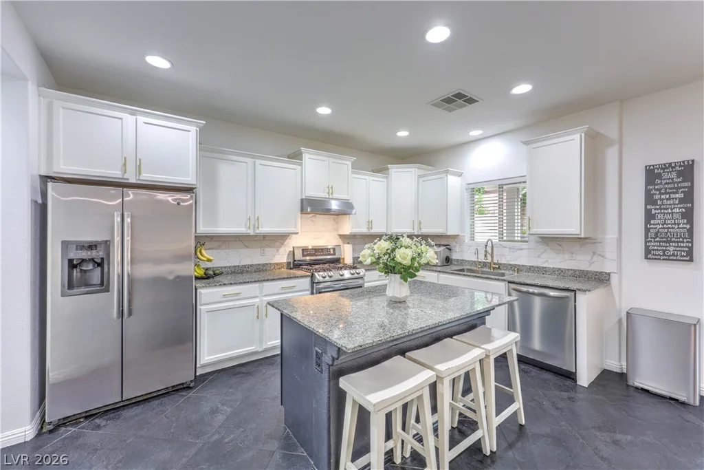 8095 Mosaic Sunrise, Las Vegas, NV 89166