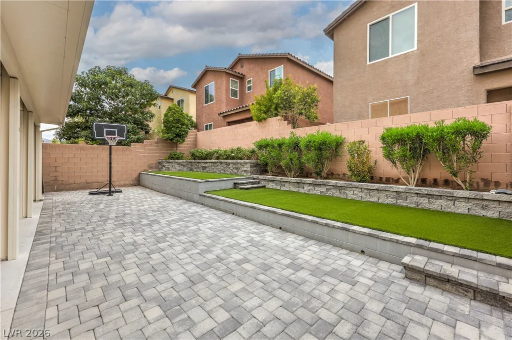 8095 Mosaic Sunrise, Las Vegas, NV 89166