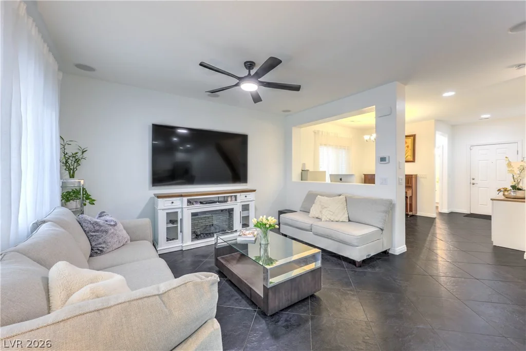 8095 Mosaic Sunrise, Las Vegas, NV 89166