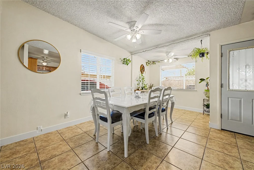 4345 Parkdale, Las Vegas, NV 89121