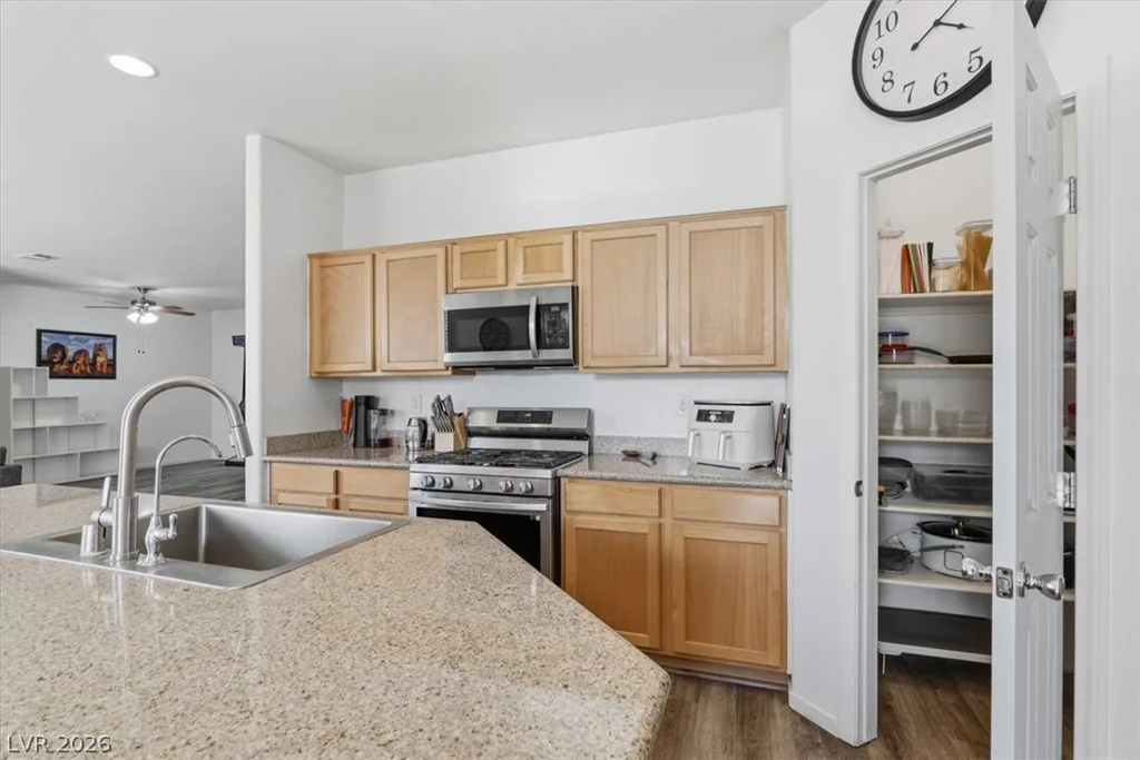 2571 Early Sky, Las Vegas, NV 89142