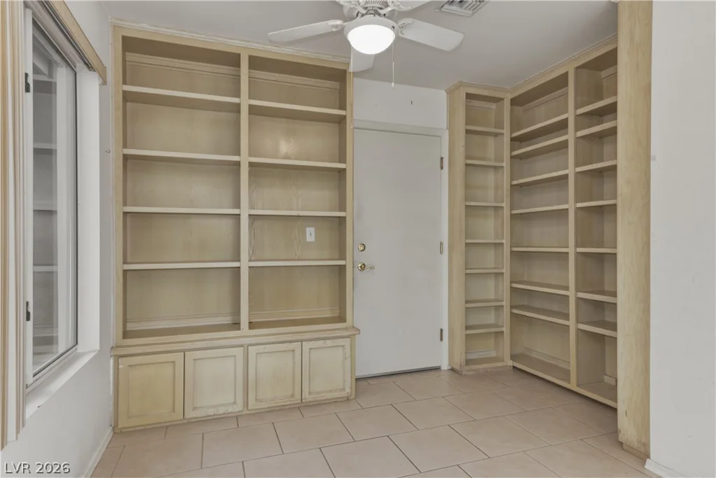 10033 Hope Island, Las Vegas, NV 89134