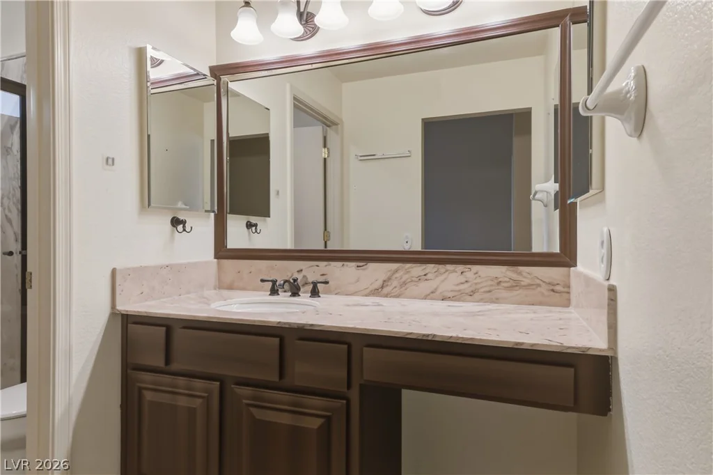10033 Hope Island, Las Vegas, NV 89134