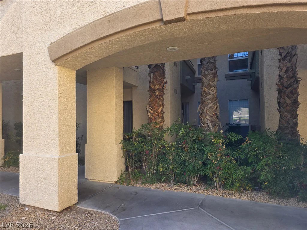 7135 Durango, Las Vegas, NV 89113