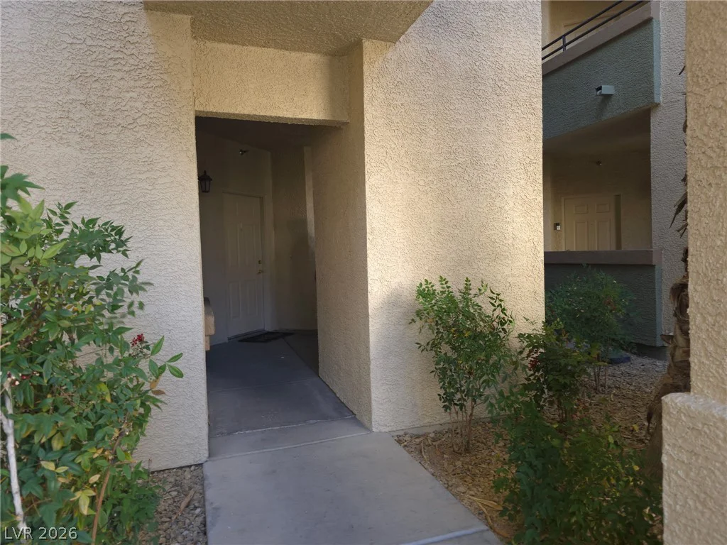 7135 Durango, Las Vegas, NV 89113